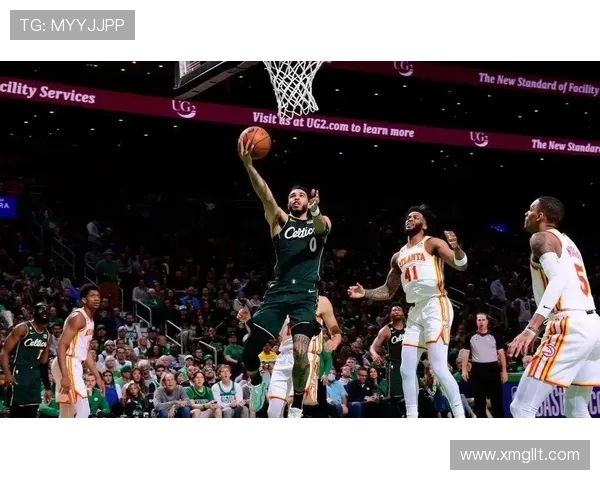 老鹰鏖战凯尔特人双方激烈对攻上演本赛季最震撼巅峰之战 老鹰鏖战凯尔特人双方激烈对攻上演本赛季最震撼巅峰之战