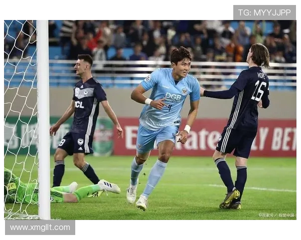 广岛三箭对阵河床精彩直播全程回顾与赛后分析